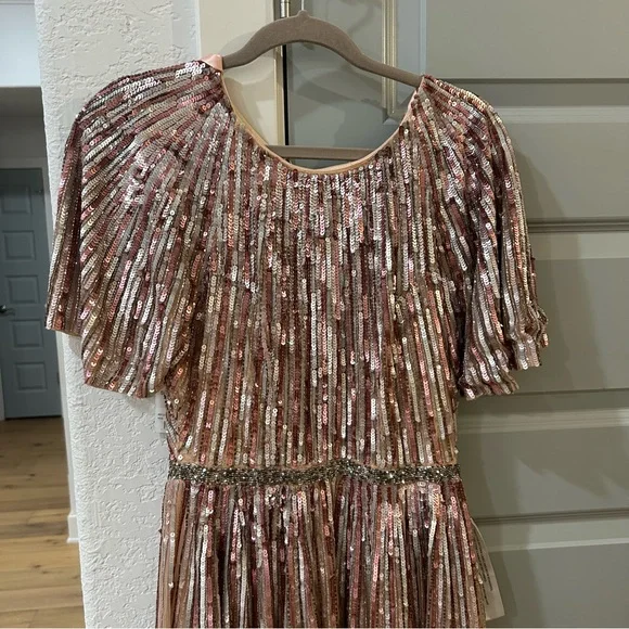 NWT Mac Duggal 4913M Rose Pink Sequin Embellished Gown - Picture 5 of 10